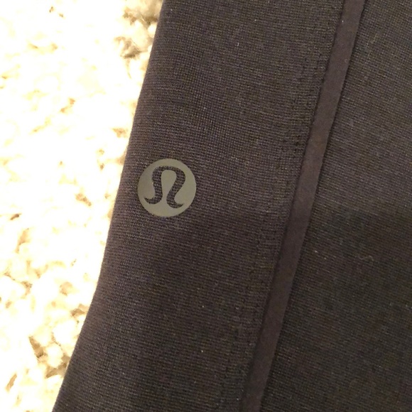 Lululemon Light Stride Crop Size 4 New With Tags - Picture 5 of 6